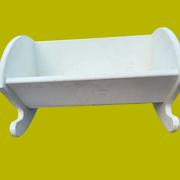 Vtg Wooden Baby Doll Cradle~painted white - Picture 1 of 5